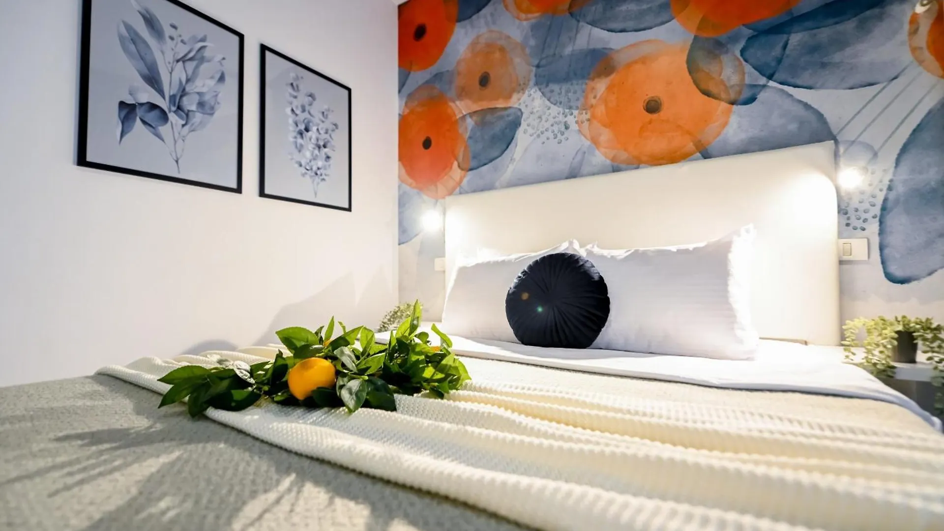 Urban Paradise - Modern Central Accommodation Bucharest Apartment